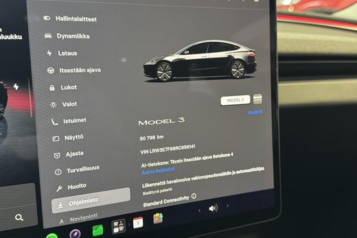 Tesla Model 3 vaihtoauto