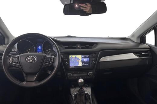 Toyota Avensis vaihtoauto