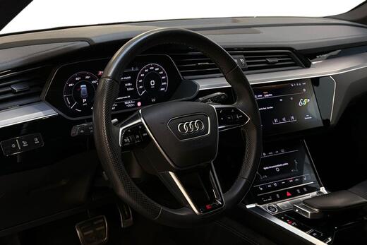 Audi Q8 e-tron vaihtoauto