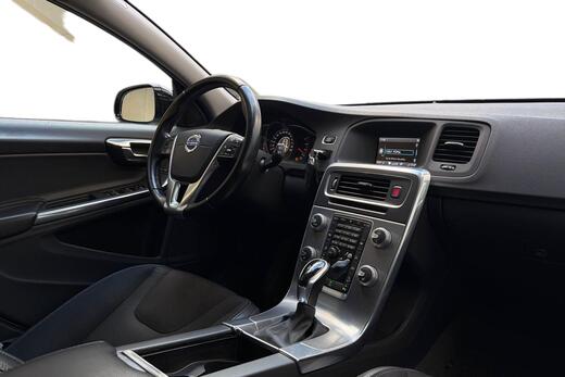 Volvo V60 Cross Country vaihtoauto
