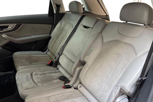 Audi Q7 vaihtoauto