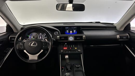 Lexus IS vaihtoauto
