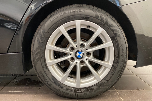BMW 320 vaihtoauto
