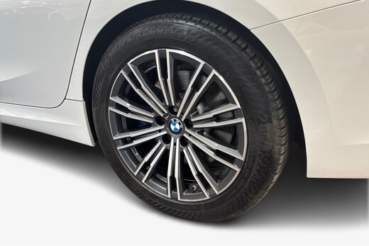 BMW 330 vaihtoauto