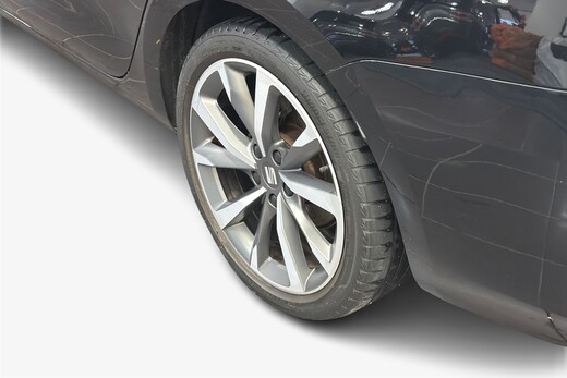 SEAT Leon Sportstourer vaihtoauto