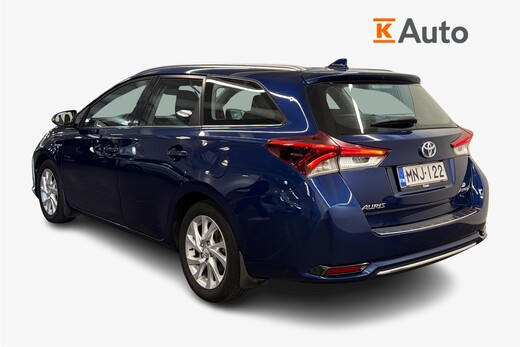 Toyota Auris vaihtoauto