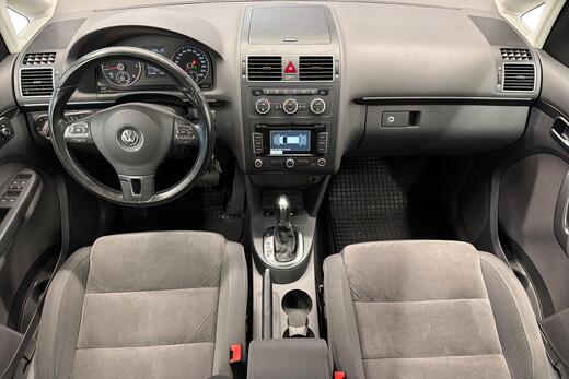 Volkswagen Touran vaihtoauto