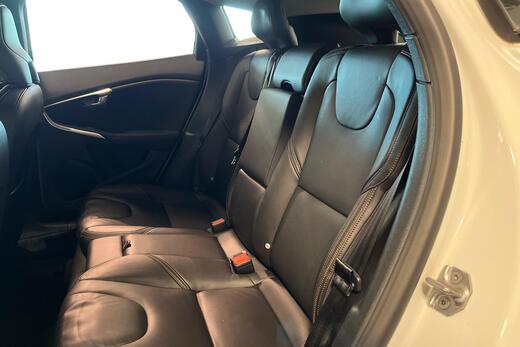 Volvo V40 Cross Country vaihtoauto