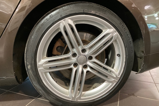 Audi A8 vaihtoauto