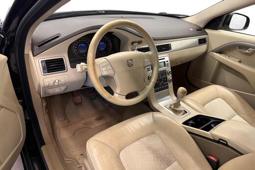 Volvo V70 vaihtoauto