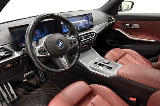 BMW 330 vaihtoauto