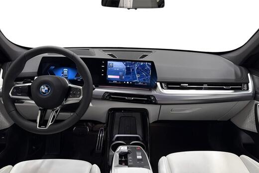 BMW iX1 vaihtoauto
