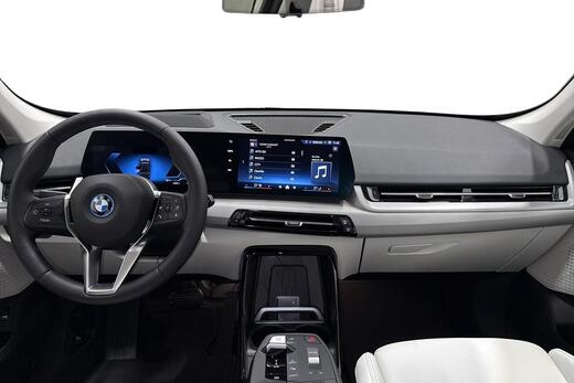 BMW iX1 vaihtoauto