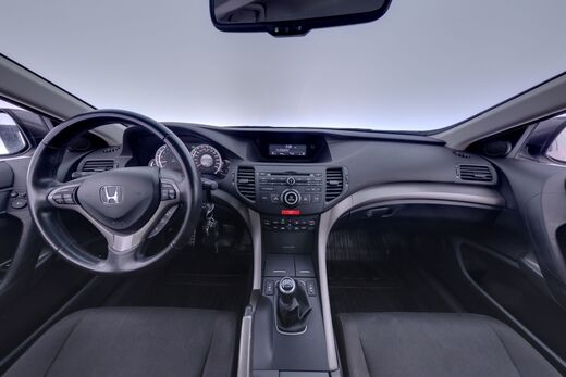 Honda Accord vaihtoauto