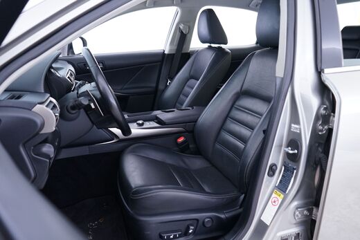 Lexus IS vaihtoauto