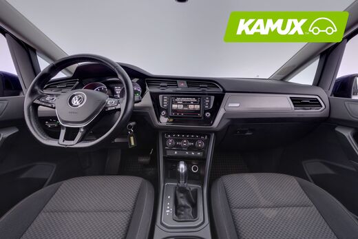 Volkswagen Touran vaihtoauto