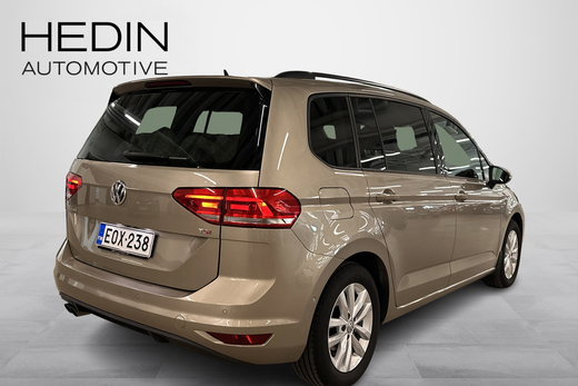 Volkswagen Touran vaihtoauto