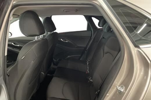 Hyundai i30 5d vaihtoauto