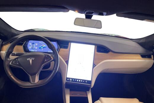 Tesla Model S vaihtoauto