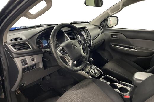 Mitsubishi L200 vaihtoauto