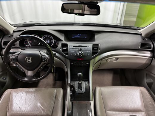 Honda Accord vaihtoauto