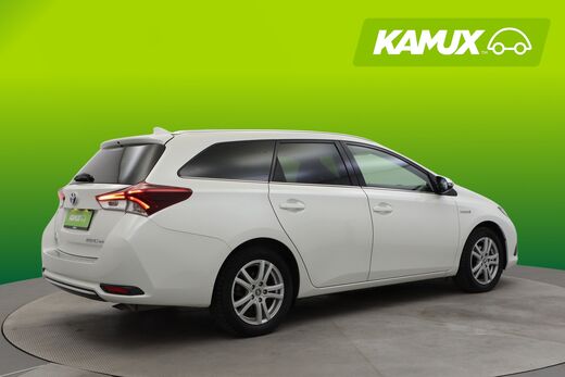 Toyota Auris vaihtoauto