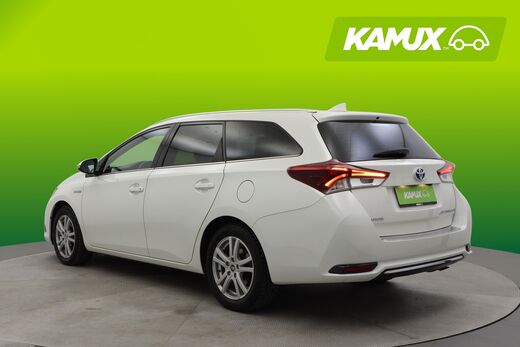 Toyota Auris vaihtoauto