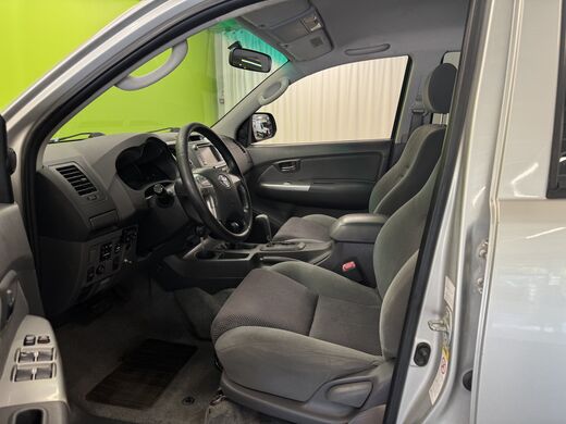 Toyota Hilux vaihtoauto