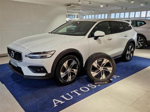 Volvo V60 Cross Country vaihtoauto
