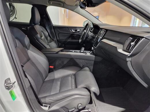 Volvo V60 Cross Country vaihtoauto
