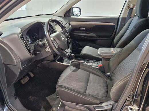 Mitsubishi Outlander vaihtoauto