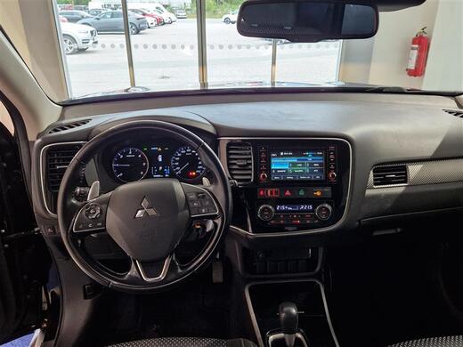 Mitsubishi Outlander vaihtoauto