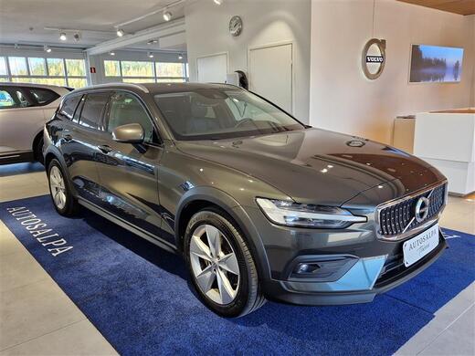 Volvo V60 Cross Country vaihtoauto
