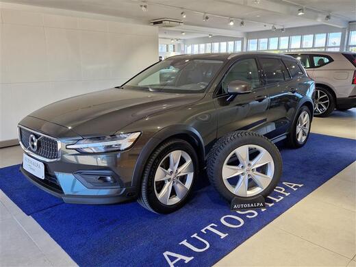 Volvo V60 Cross Country vaihtoauto