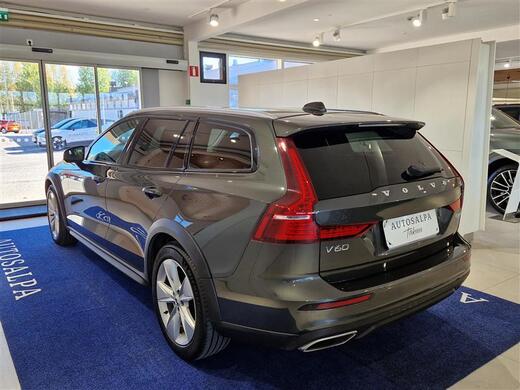 Volvo V60 Cross Country vaihtoauto