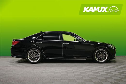 Toyota Crown vaihtoauto