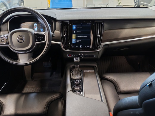 Volvo V90 Cross Country vaihtoauto