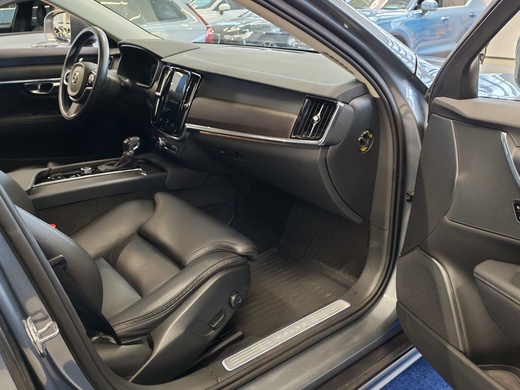 Volvo V90 Cross Country vaihtoauto
