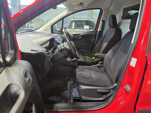 Ford Transit Courier vaihtoauto