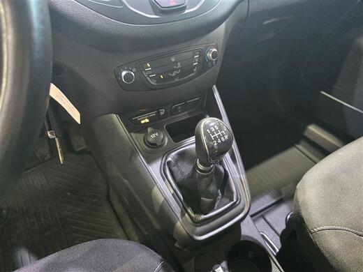 Ford Transit Courier vaihtoauto