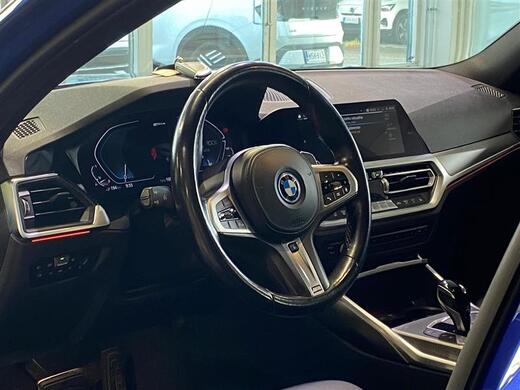 BMW 330 vaihtoauto