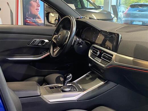 BMW 330 vaihtoauto