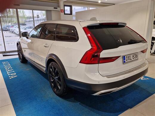 Volvo V90 Cross Country vaihtoauto