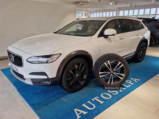 Volvo V90 Cross Country vaihtoauto