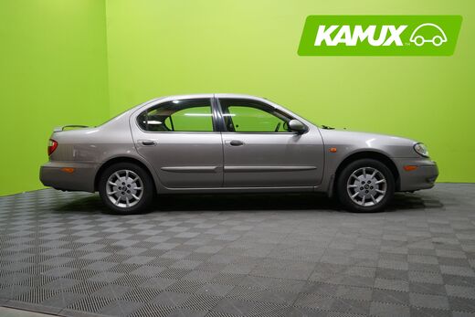 Nissan Maxima vaihtoauto