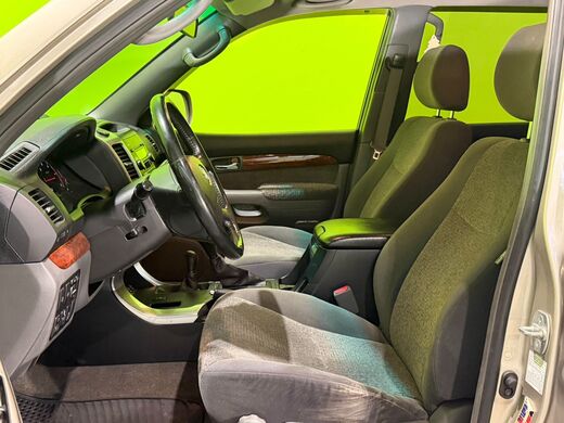 Toyota Land Cruiser vaihtoauto