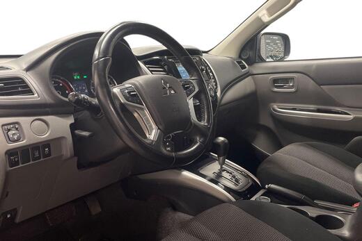 Mitsubishi L200 vaihtoauto