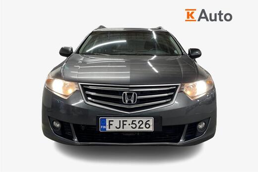 Honda Accord vaihtoauto