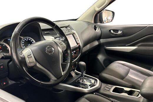 Nissan Navara vaihtoauto