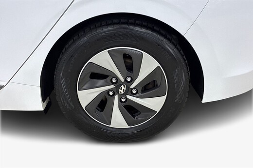 Hyundai IONIQ hybrid vaihtoauto